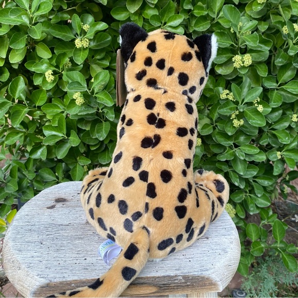Destination Nation Wild Cat Realistic Cheetah Stuffed Animal Plush - Picture 4 of 7